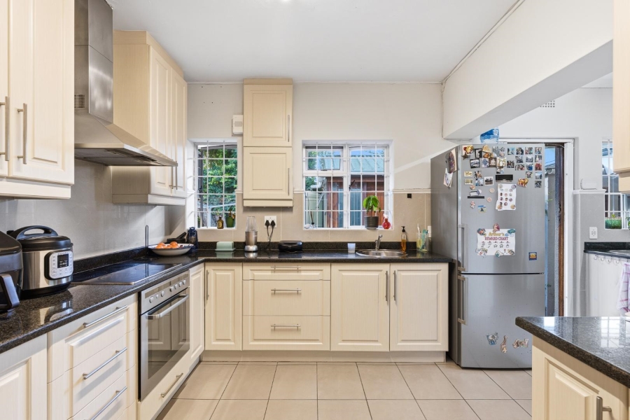 4 Bedroom Property for Sale in Dreyersdal Estate Western Cape
